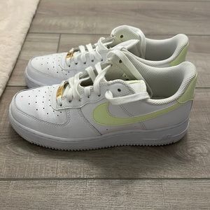 Women’s White Airforce Ones